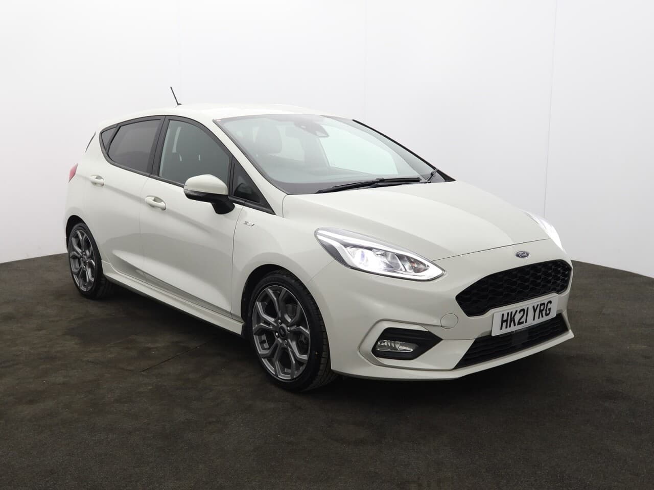 Ford Fiesta 1.0T EcoBoost MHEV ST-Line Edition view 1