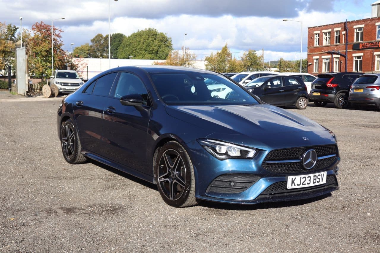 Mercedes-Benz Cla 1.3 CLA200 AMG Line (Executive) view 1