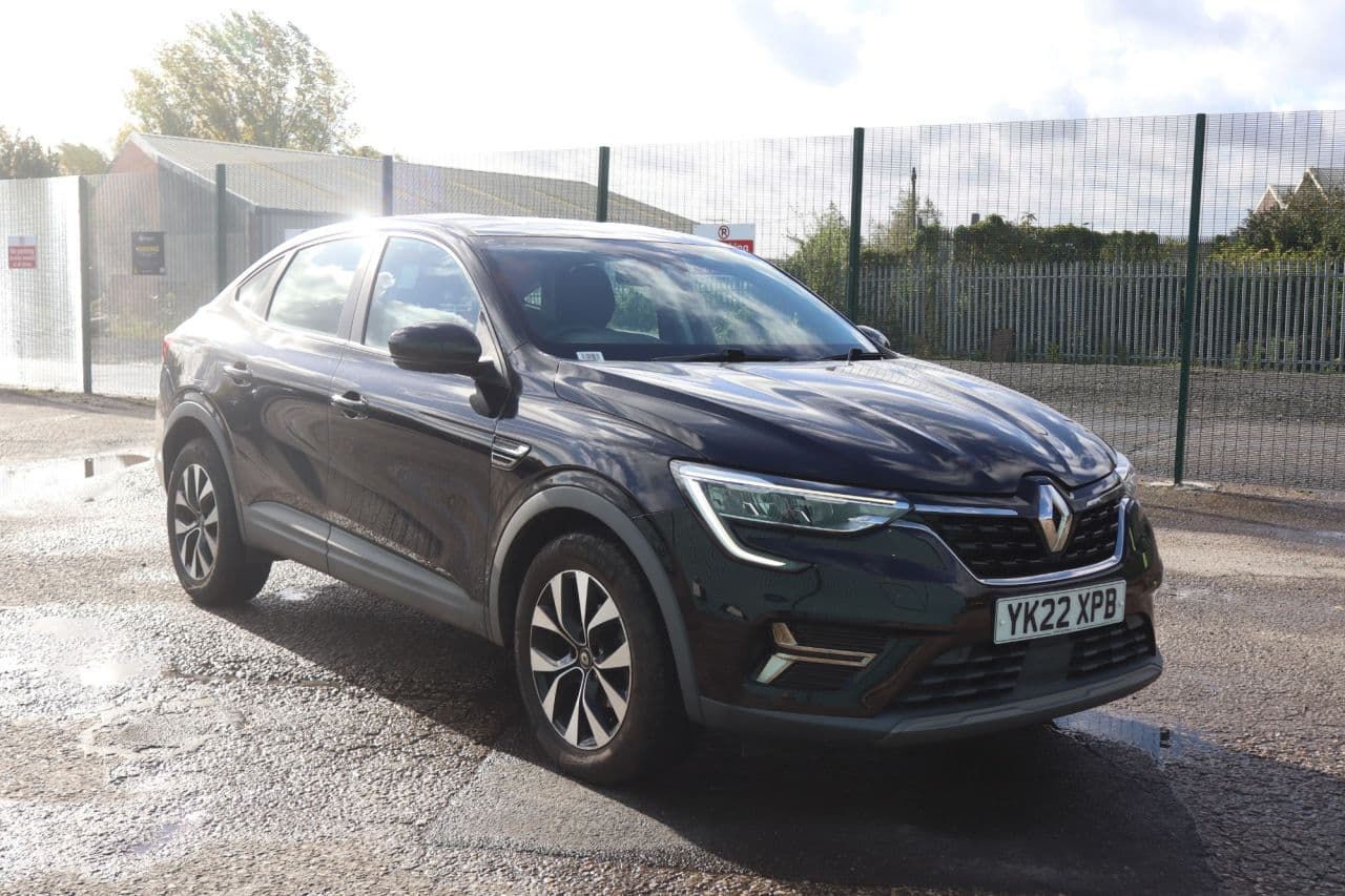 Renault Arkana 1.3 TCe MHEV Iconic view 1