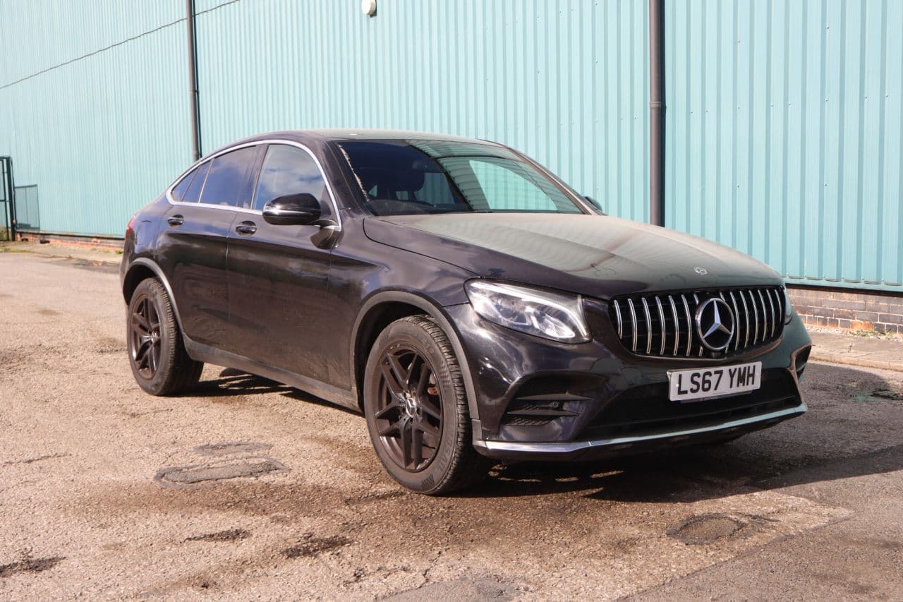 Mercedes-Benz Glc 2.1 GLC220d AMG Line view 1