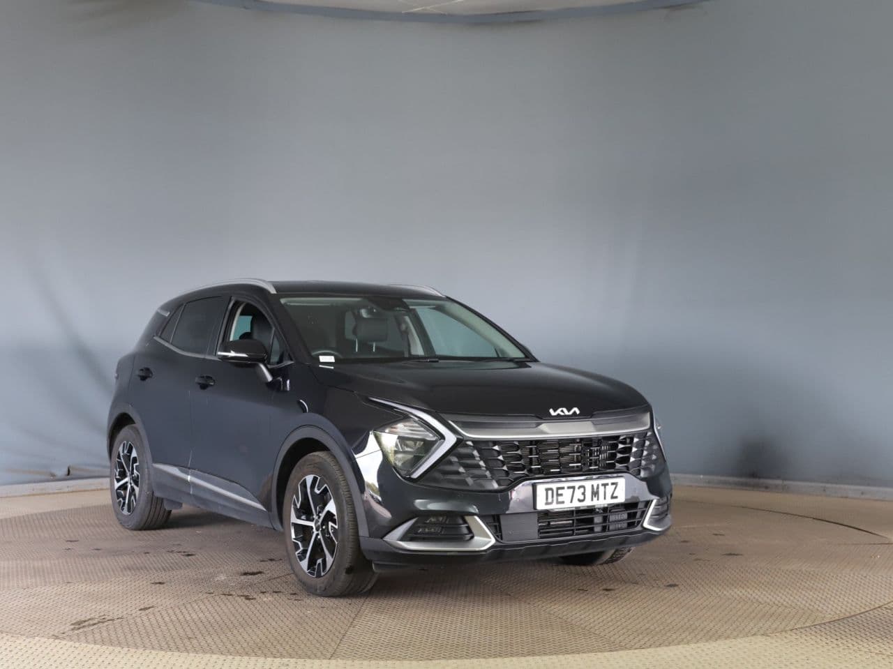 Kia Sportage 1.6 h T-GDi 3 view 1
