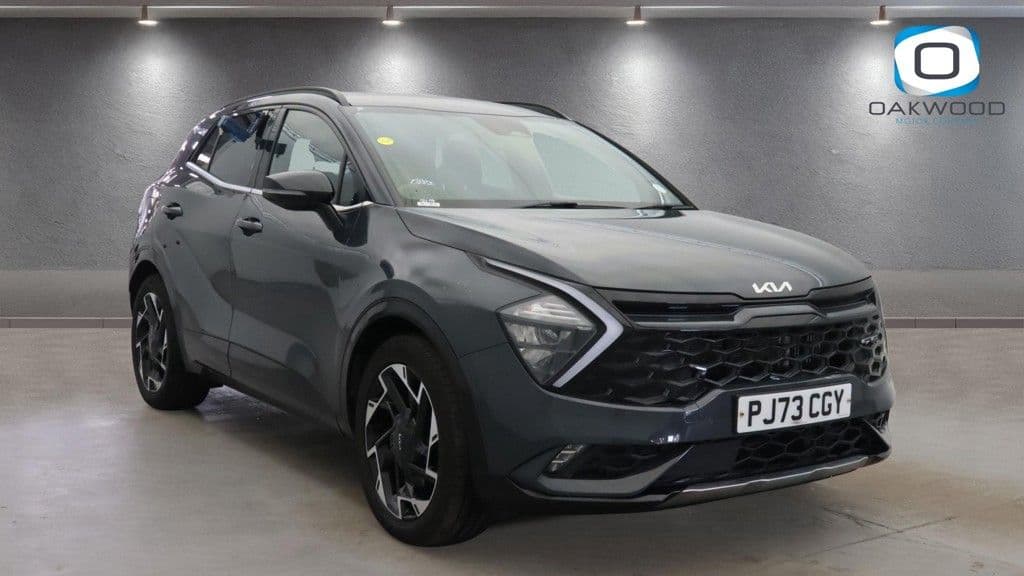 Kia Sportage 1.6 T-GDi 13.8kWh GT-Line view 1