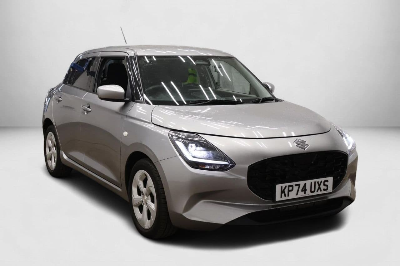 Suzuki Swift 1.2 MHEV Motion view 1