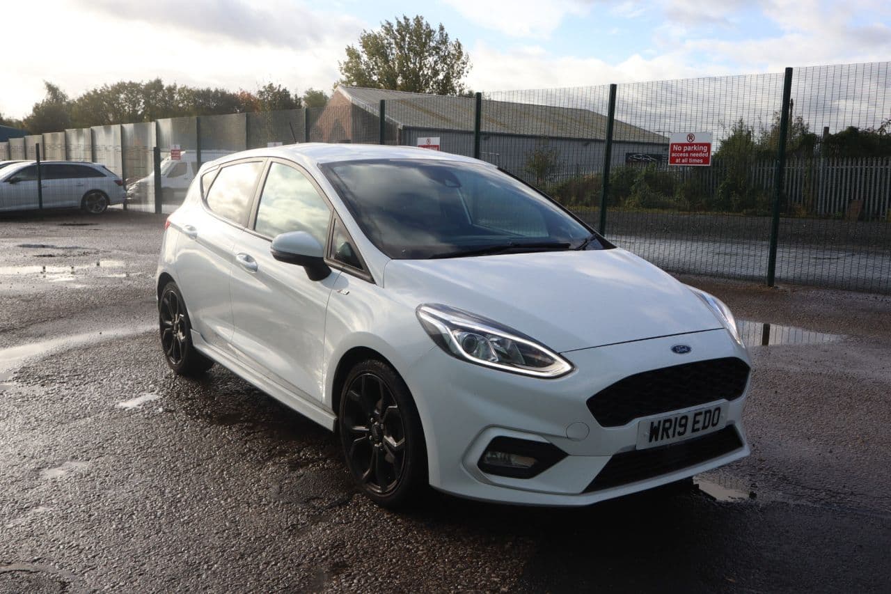 Ford Fiesta 1.0T EcoBoost GPF ST-Line view 1
