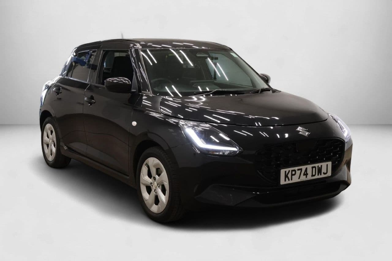 Suzuki Swift 1.2 MHEV Motion view 1