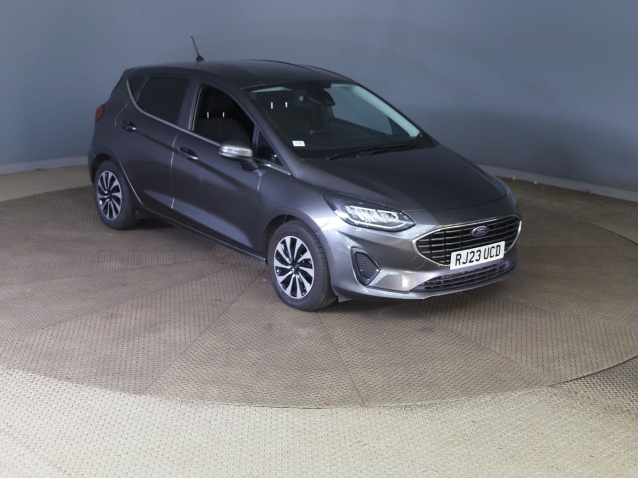 Ford Fiesta 1.0T EcoBoost MHEV Titanium view 1