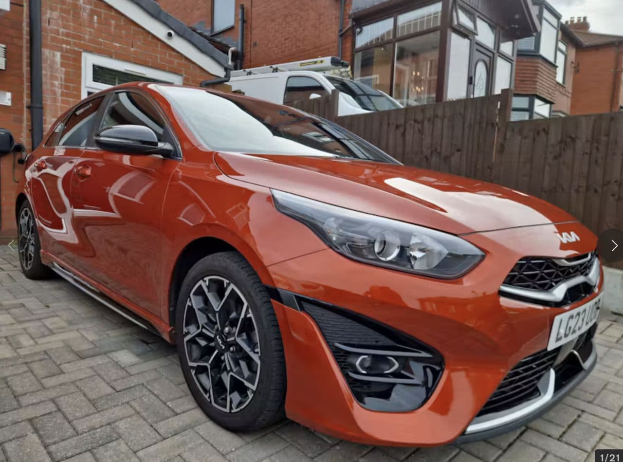 Kia Ceed 1.5 T-GDi GT-Line view 1
