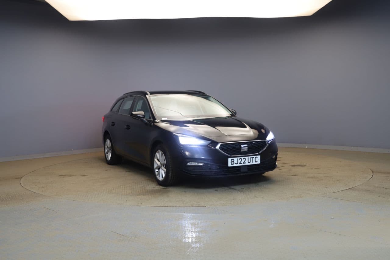 Seat Leon 1.0 eTSI MHEV SE view 1