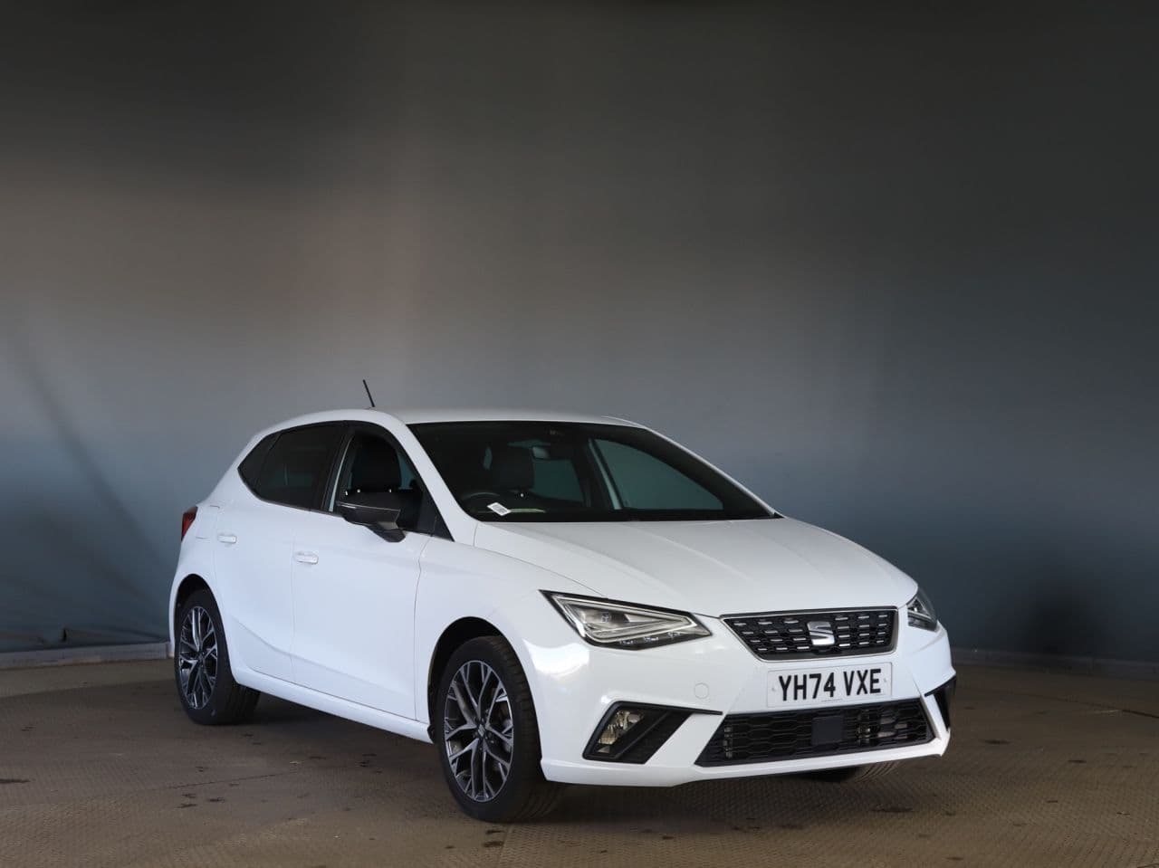 Seat Ibiza 1.0 TSI XCELLENCE view 1